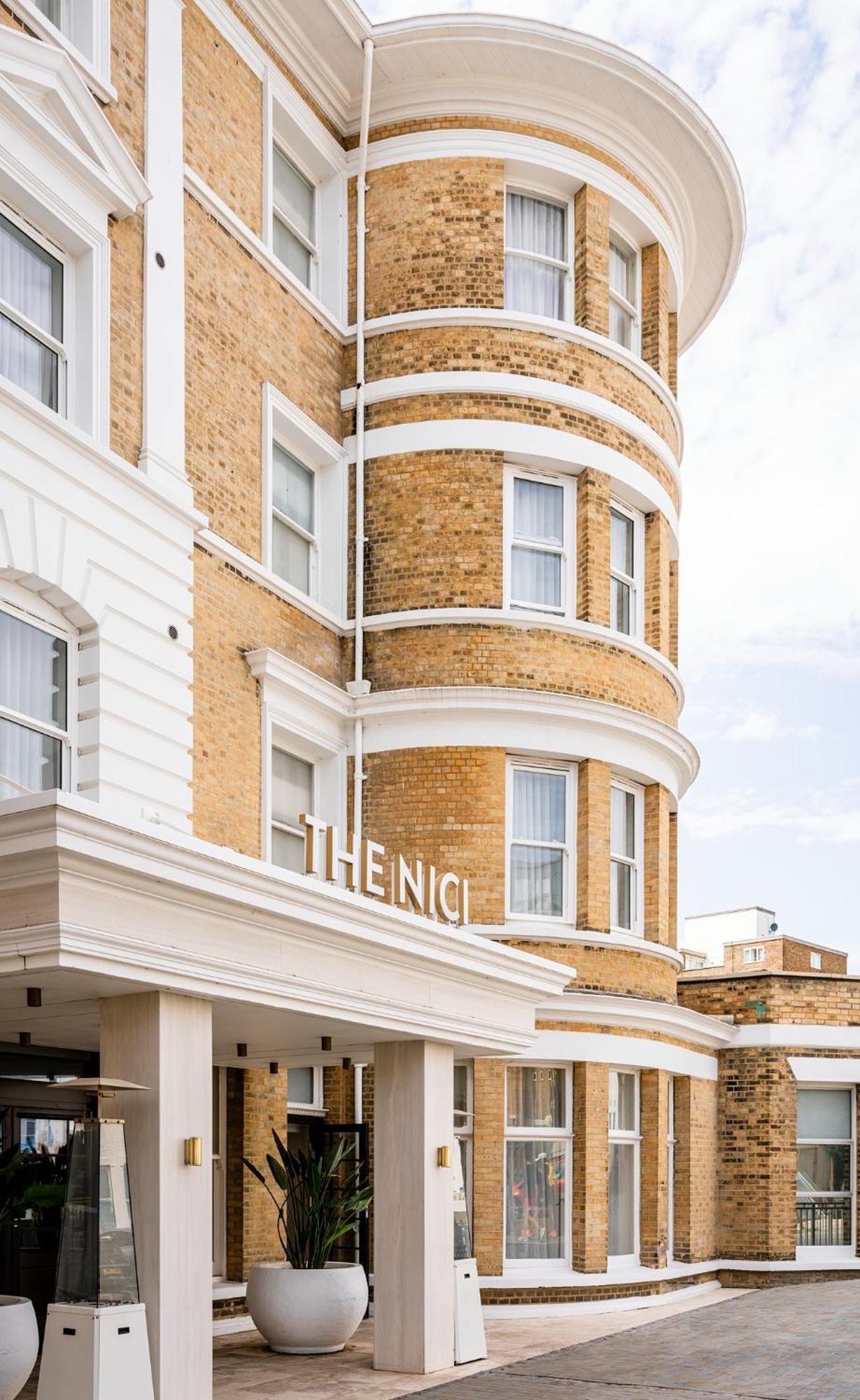 The Nici Hotel Борнмът Екстериор снимка