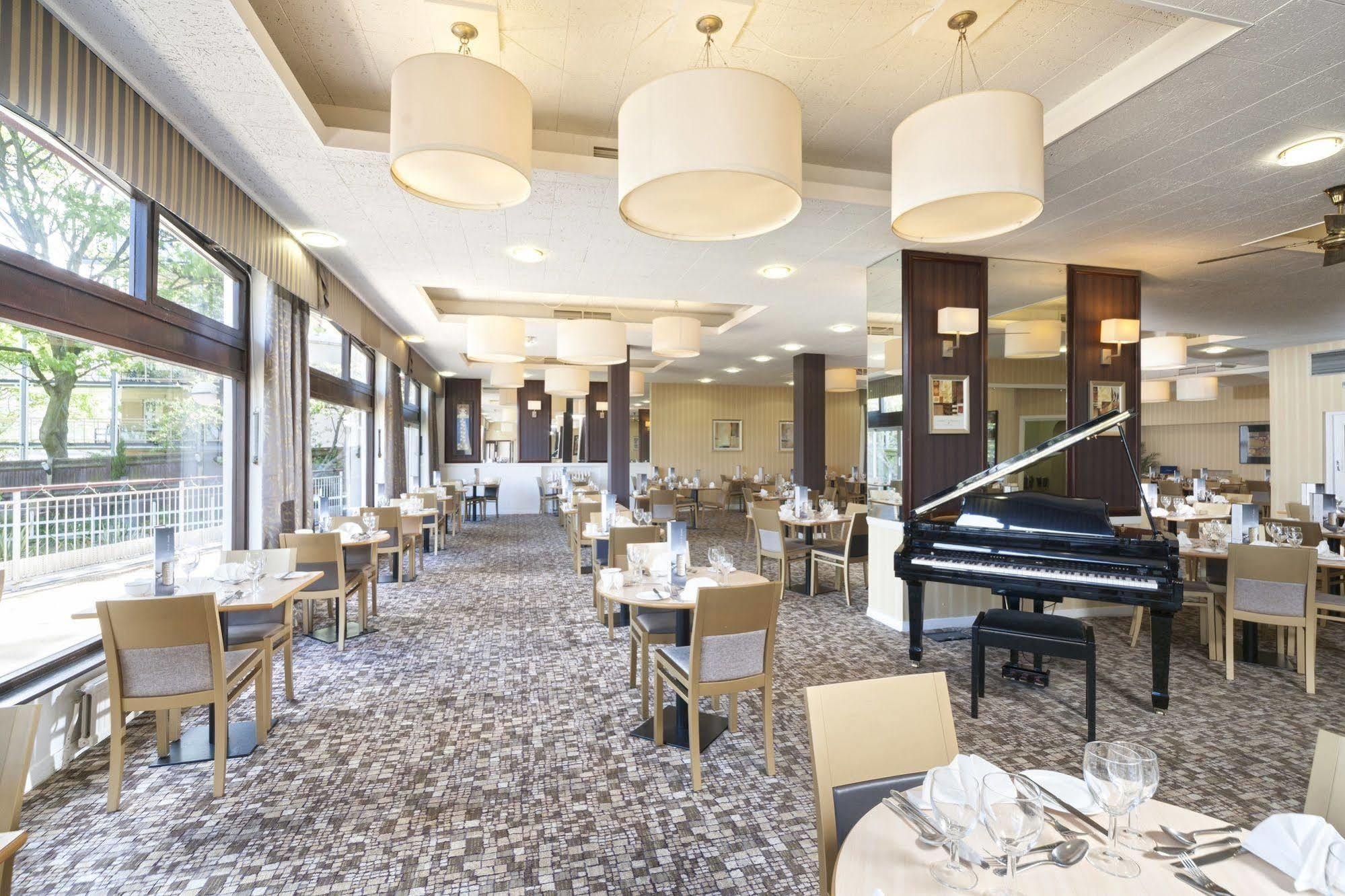 The Nici Hotel Борнмът Екстериор снимка