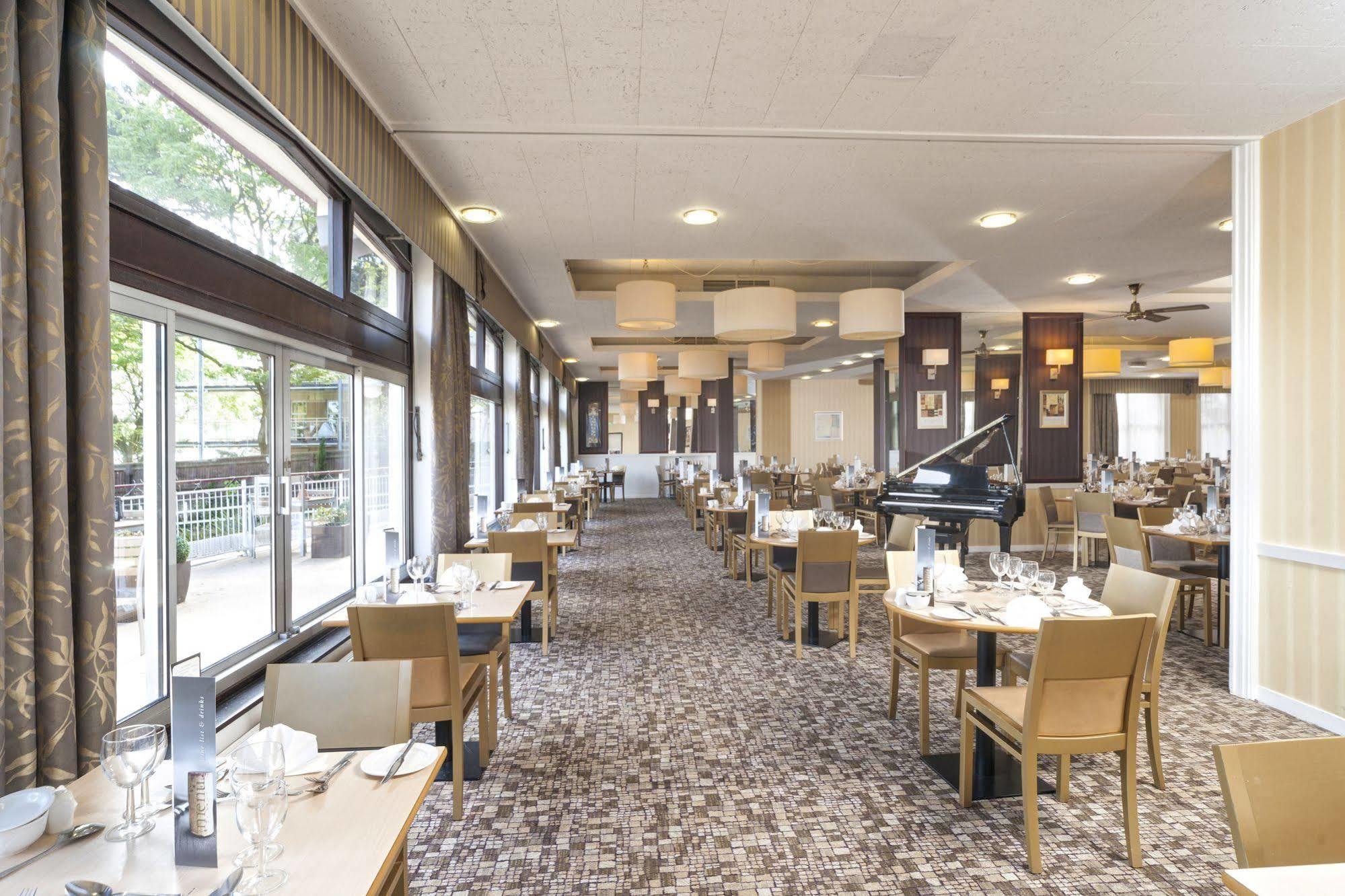 The Nici Hotel Борнмът Екстериор снимка